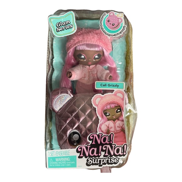 Na! Na! Na ! Surprise Cali Grizzly Fashion Doll - Picture 2 of 5